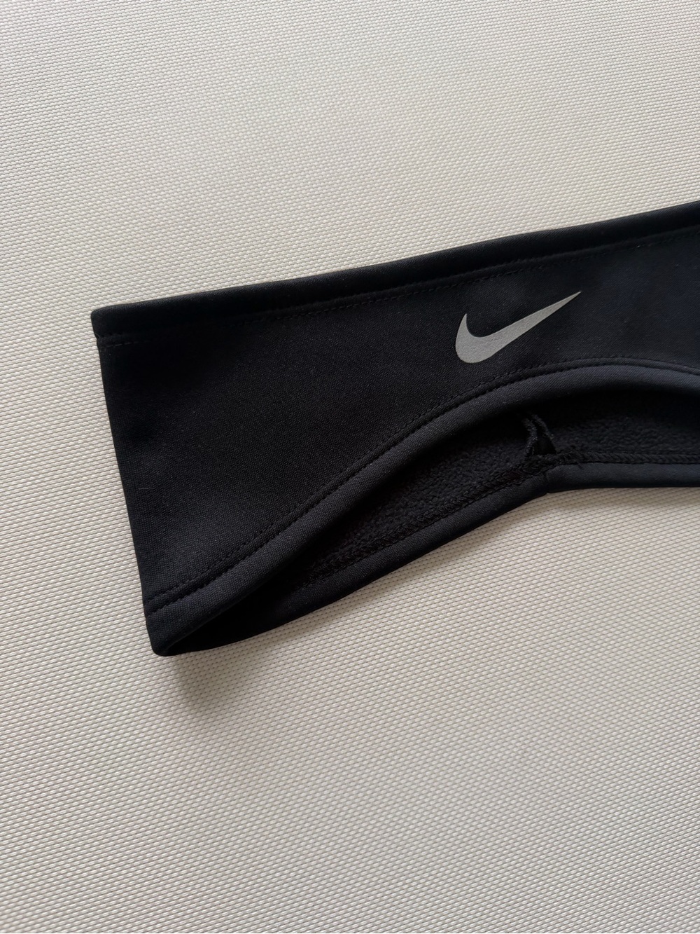 Nike Black Headband Sweatband w/ Swoosh Logo Unisex Adults 10 in - Picture 3 of 7